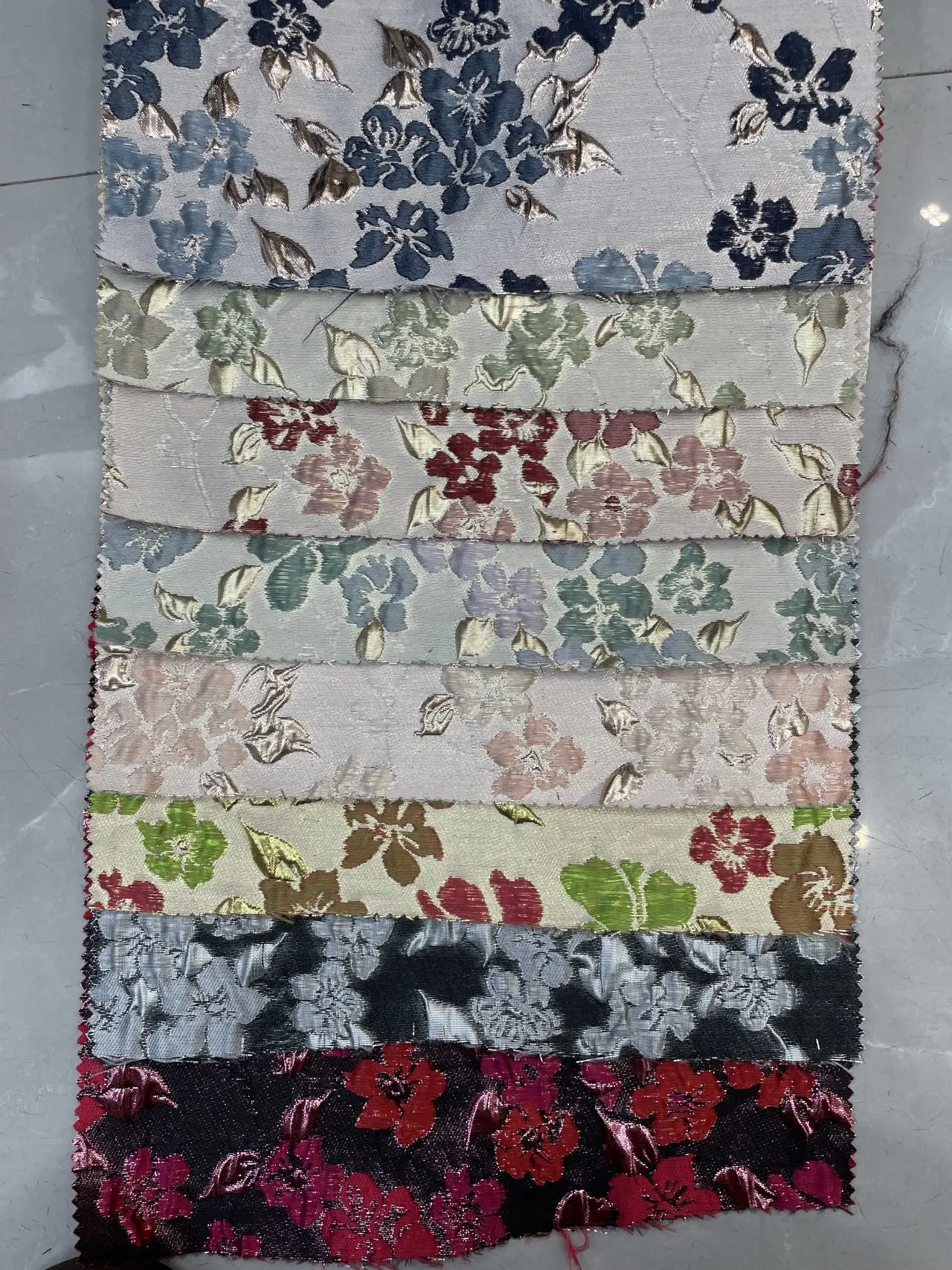 YX1164 180gsm Woven 100% Polyester 3D Jacquard Brocade Fabric Latest Woman Dresses for Clothing - 图片 6