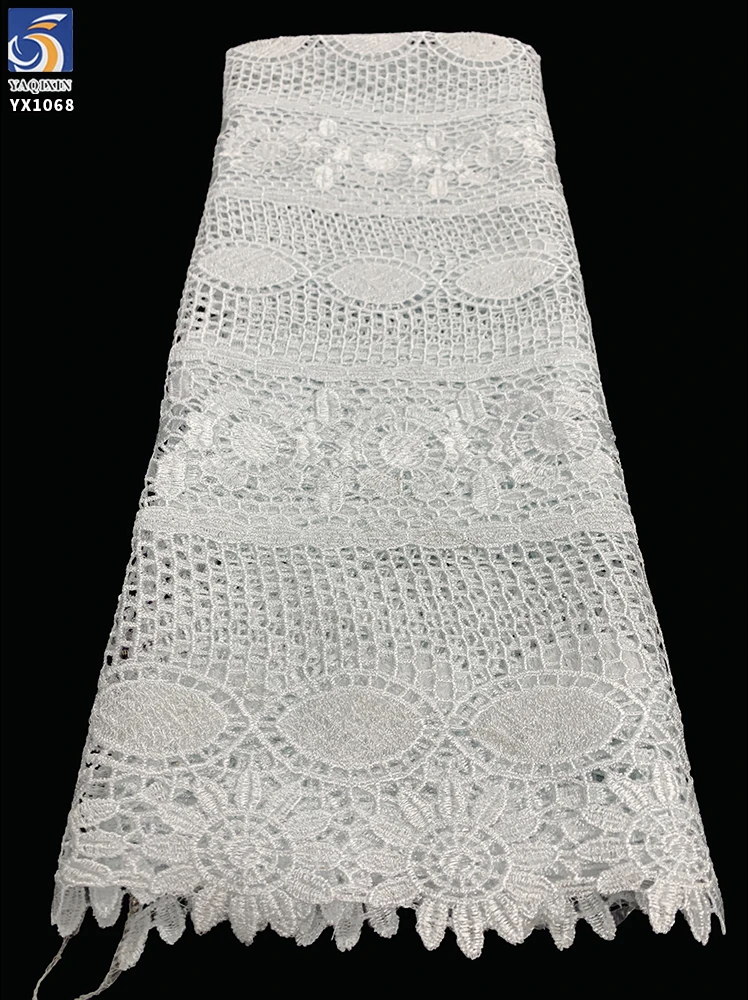 YX1068 Cord Lace Good Quality Stock Poly Water-Soluble Lace Fabric African Hollow Embroidered Dress Cheap Bulk Fabrics - 图片 3
