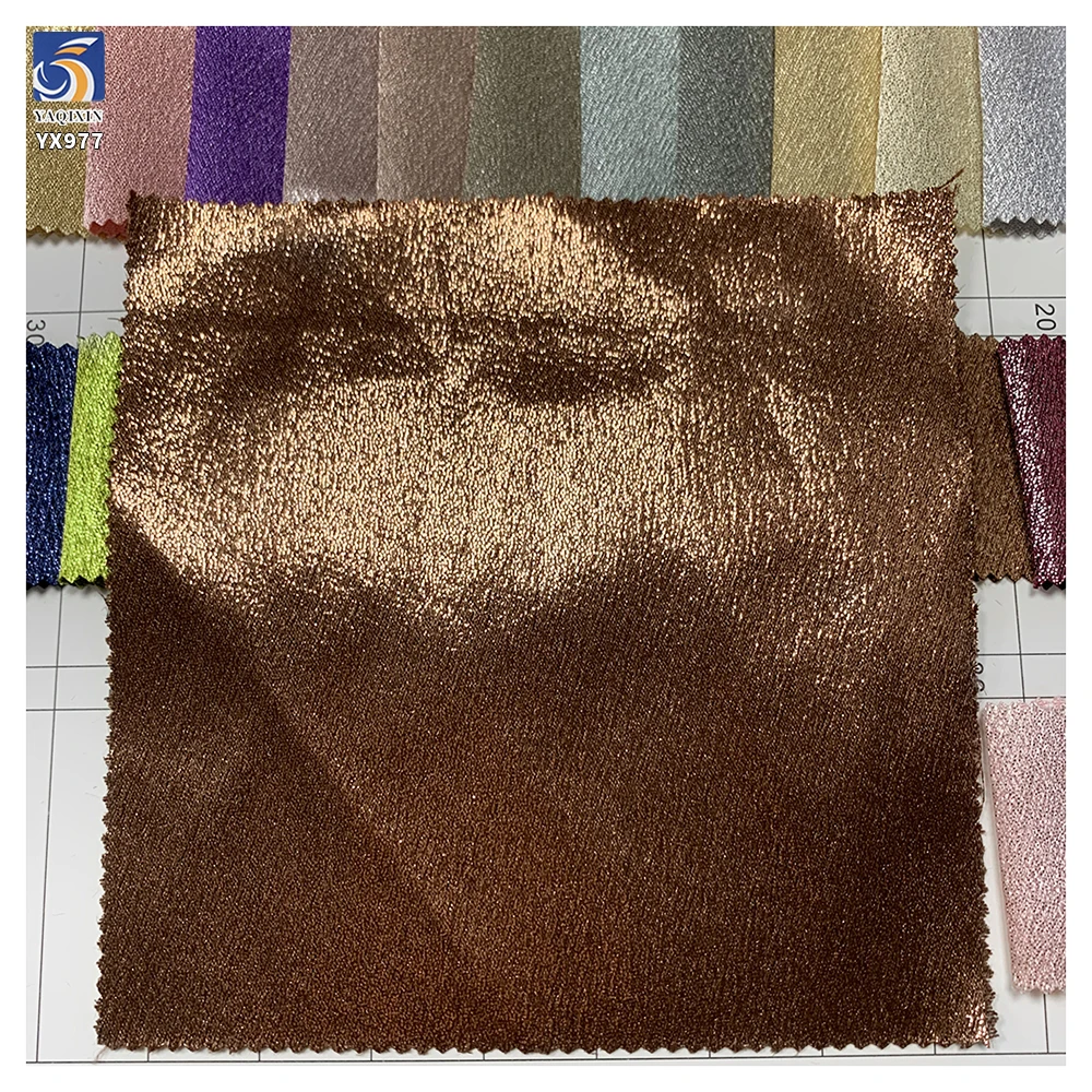 YX977 160gsm 150D*200D Hot Stamping Film 100% Polyester Silky Satin Fabric Luxurious Laser Lurex Background Gowns Satin Fabric - 图片 2
