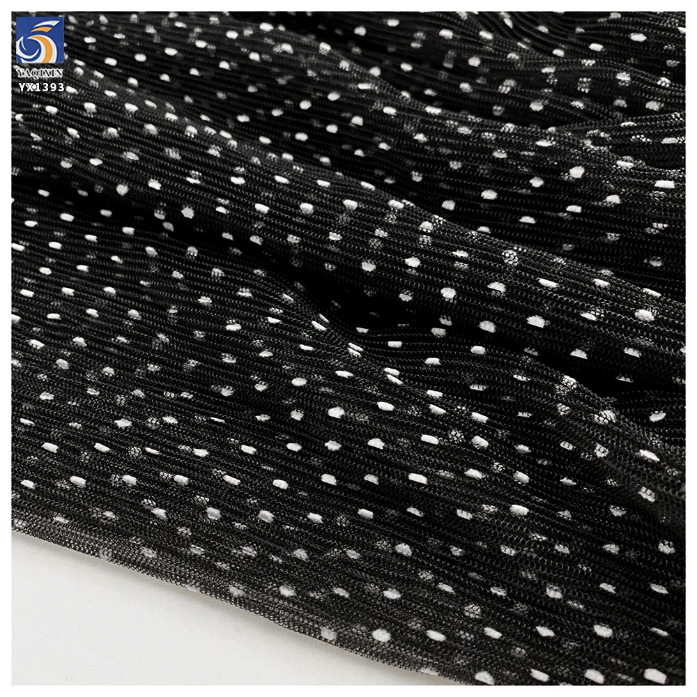YX1393 2026 Black Mesh Tulle 60gsm Flocked White 3mm Polka Dot Tulle Pleated Fabric Pleated Tulle Flocked White Dot Fabric - 图片 5