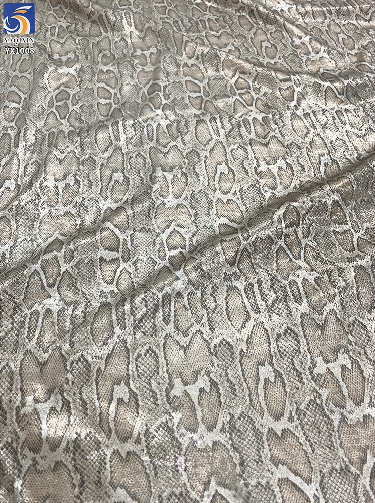 YX1008 100gsm Hot Stamping Polyester Holographic Foil Print Fabric Silver Snakeskin Chiffon Snake Print Fabric for Dance Dress - 图片 6