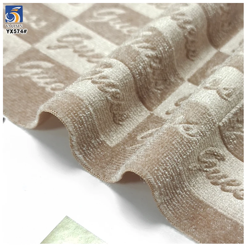 YX580 Custom Letter Pattern 3D Jacquard Embossed Velvet Fabric Checkered Plaid Polyester Stretch Velvet Fabric - 图片 4