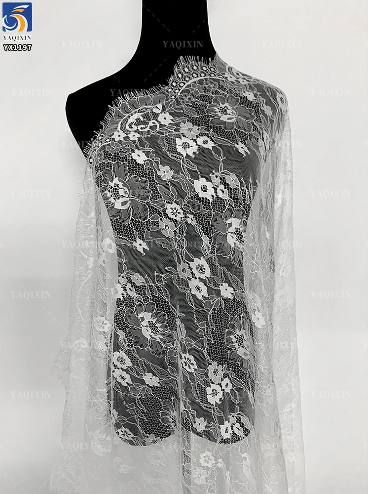 YX1197 Guangzhou Supplier High Quality Machine-Woven Eyelash Lace Fabric by 10 Pieces Jacquard Eyelash Lace Soltis Fabric White - 图片 2