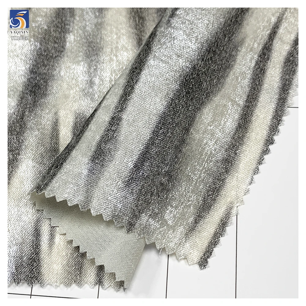 YX1007 105gsm Chiffon Python Pattern Fabric Silver Polyester Hot Stamping Snake Print Fabrics for Bags and Women's Dresses - 图片 3