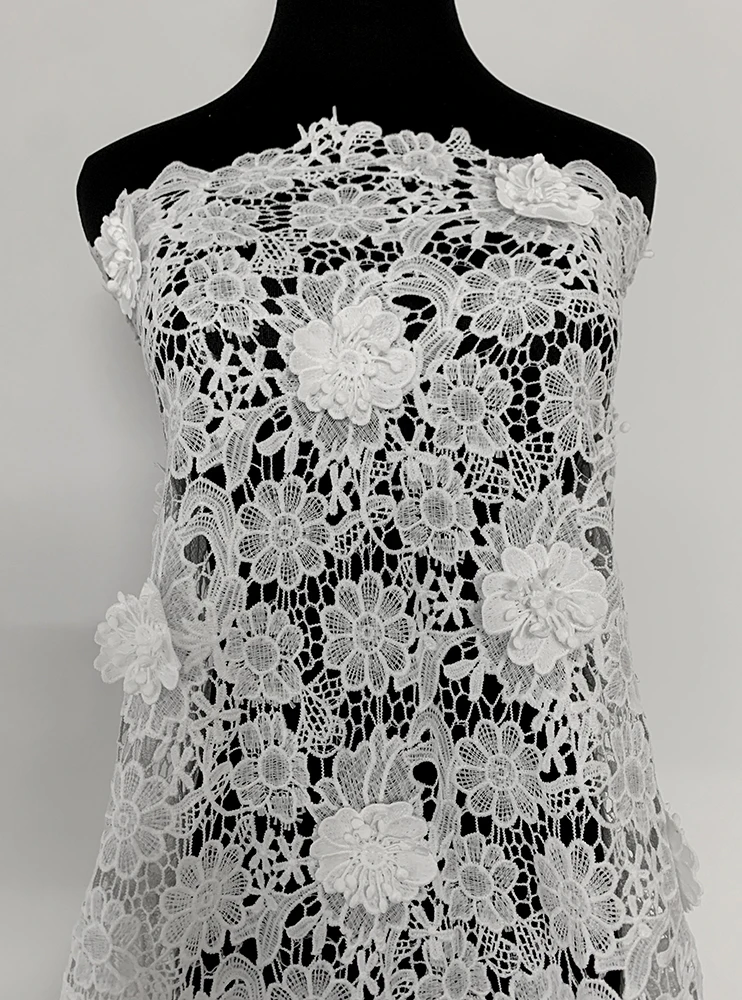 YX1161 2026 Embroidered Lace Fabric Water Soluble 100 Polyester Net 3D Florals Luxury Lace Fabric White for Clothes - 图片 2