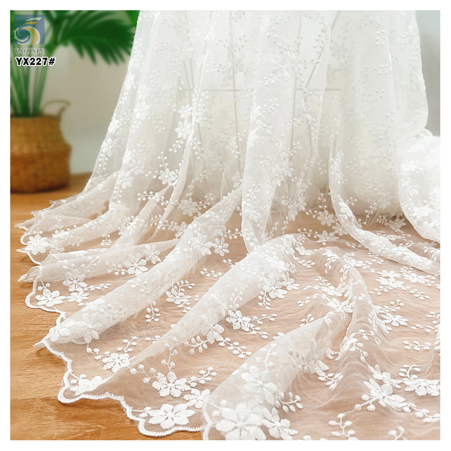 YX227 Pure White 100% Polyester Floral Embroidery Mesh Water Soluble Lace Fabric for Dress - 图片 3