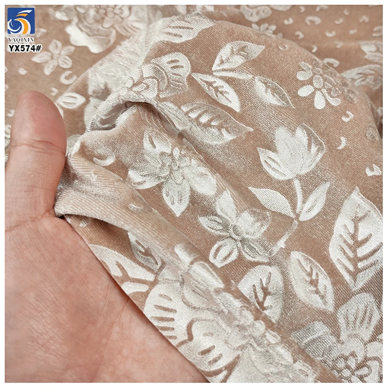 YX574 2025 Soft Brushed Korean Velvet Fabric 3D Flower Jacquard Polyester Spandex Stretch Embossed Velvet Fabric - 图片 5