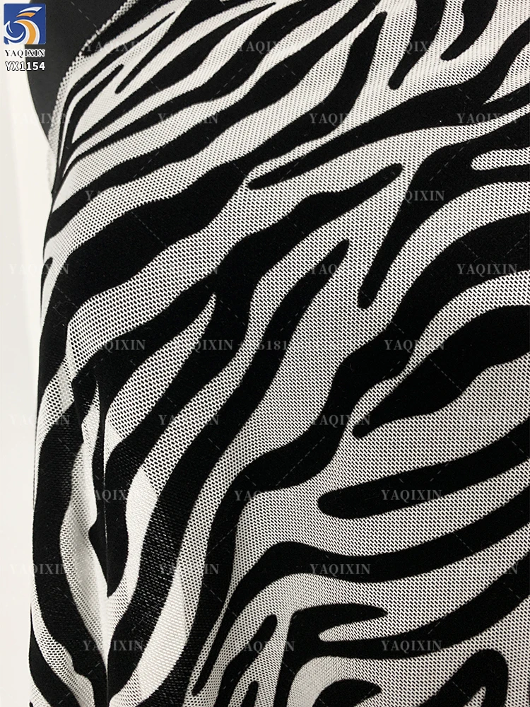 YX1154 Hot Selling Animal Zebra Print Flocked Mesh Fabric Spandex Four-Way Stretch Black Zebra Flocked Mesh Dress Fabric 2026 - 图片 4
