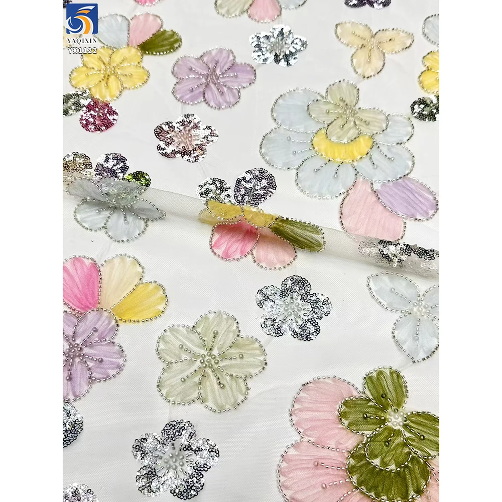YX1122 Expensive English Embroidery Fabrics Mesh Large Flowers Garments Dress Ladies Tulle Fabric With 3D Flowers Sequins - 图片 3