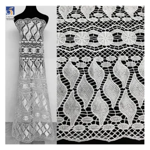 YX1072 New Dress Water-Soluble Lace White Embroidered Fabrics Materials Lace High Quality Africa Beautiful White Lace Fabric