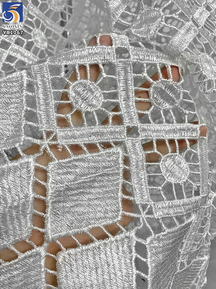 YX1067 Good Quality 220gsm Diamond Circular Milk Silk African Embroidery Pattern Water-Soluble Poly White Lace Fabric Cheap - 图片 5