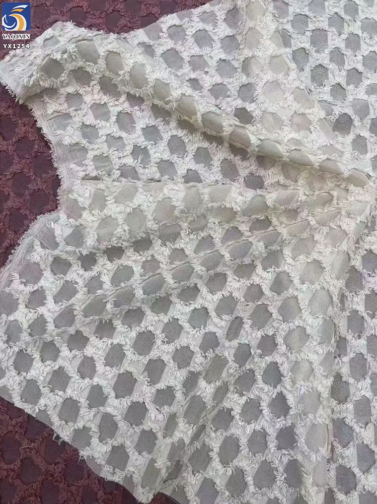 YX1254 130gsm Polyester Diamond Pattern Textured Jacquard Fabric 2026 New Spring Fashion Women's Wear Jacquard Fabric - 图片 5