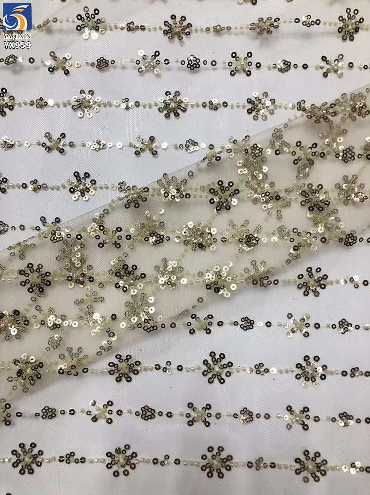 YX959 New Style Floral Design Sequined Polyester Tulle Fabric Glitter Sequin Embroidery Mesh Fabric for Girls Skirt Home Textile - 图片 3