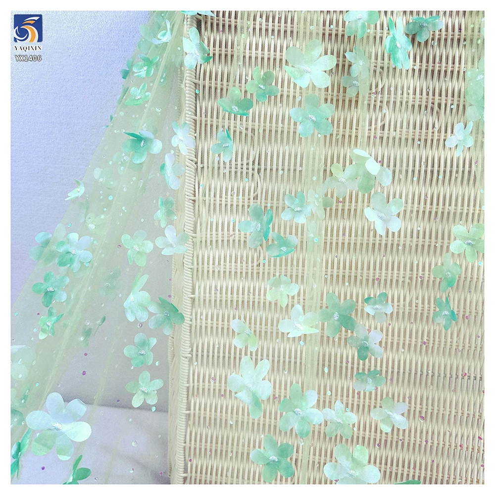 YX1406 Summer Best-Selling Solid 3D Embroidery Florals Gradient Tulle Fabric With Holographic Sequins 3D Florals Mesh Fabric - 图片 5