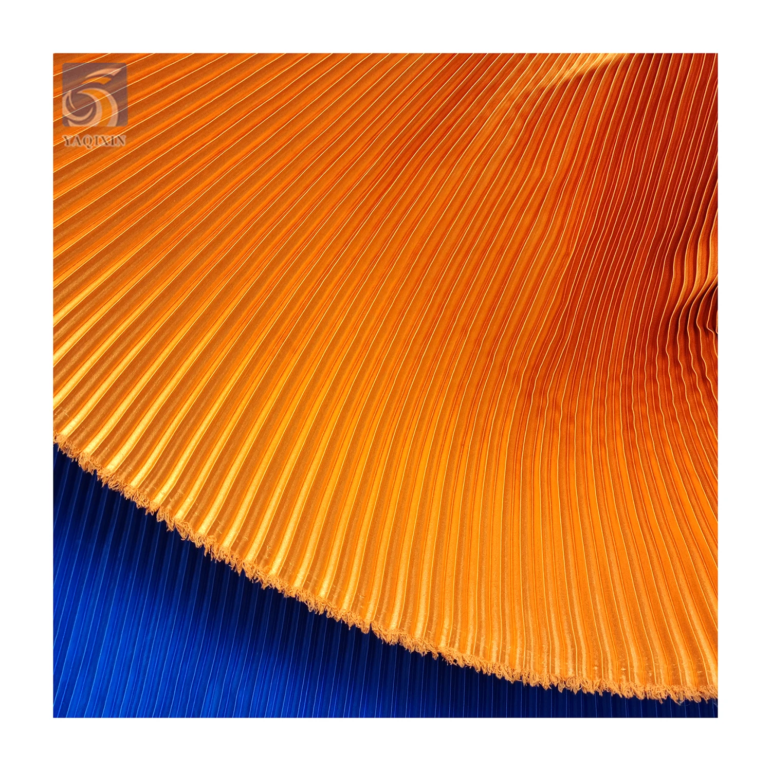 YX152 Wholesale Price By The Yards 120 gsm Glossy Shiny Pleated Accordion Satin Fabric - 图片 5