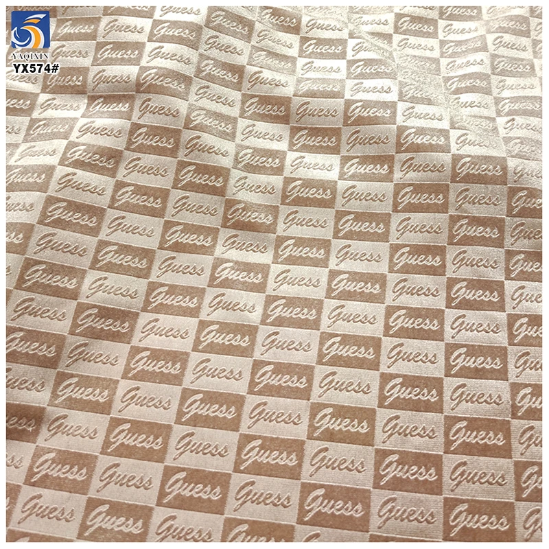 YX580 Custom Letter Pattern 3D Jacquard Embossed Velvet Fabric Checkered Plaid Polyester Stretch Velvet Fabric - 图片 6