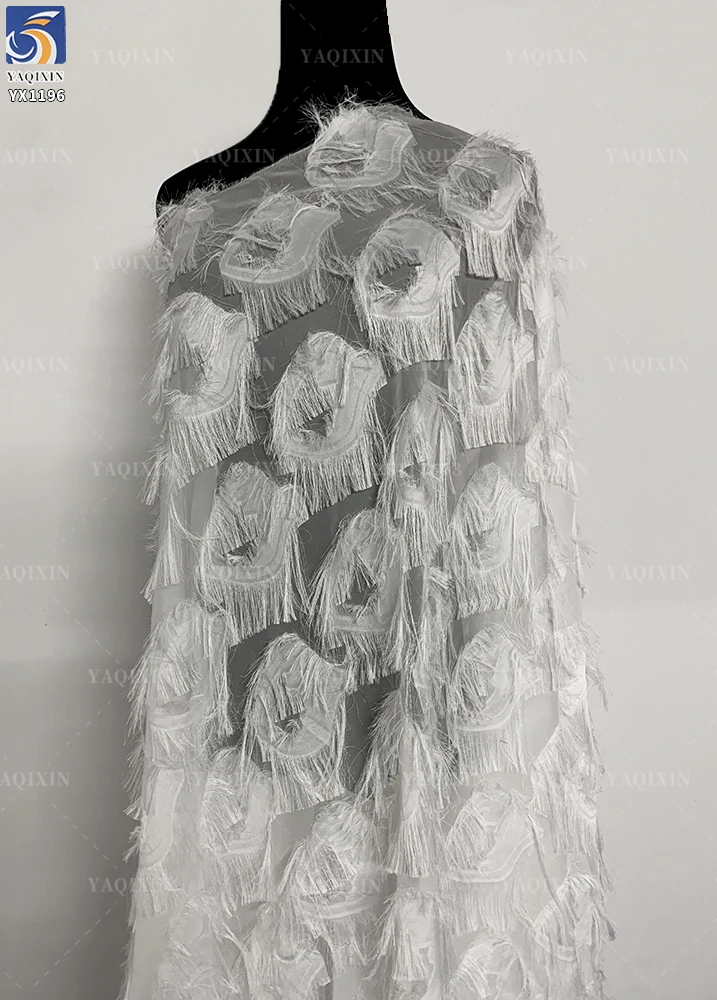 YX1196 High Quality White and Red Feather Designer Jacquard Fabric 130gsm Woven Jacquard Chiffon Fabric for Tassel Dresses - 图片 4