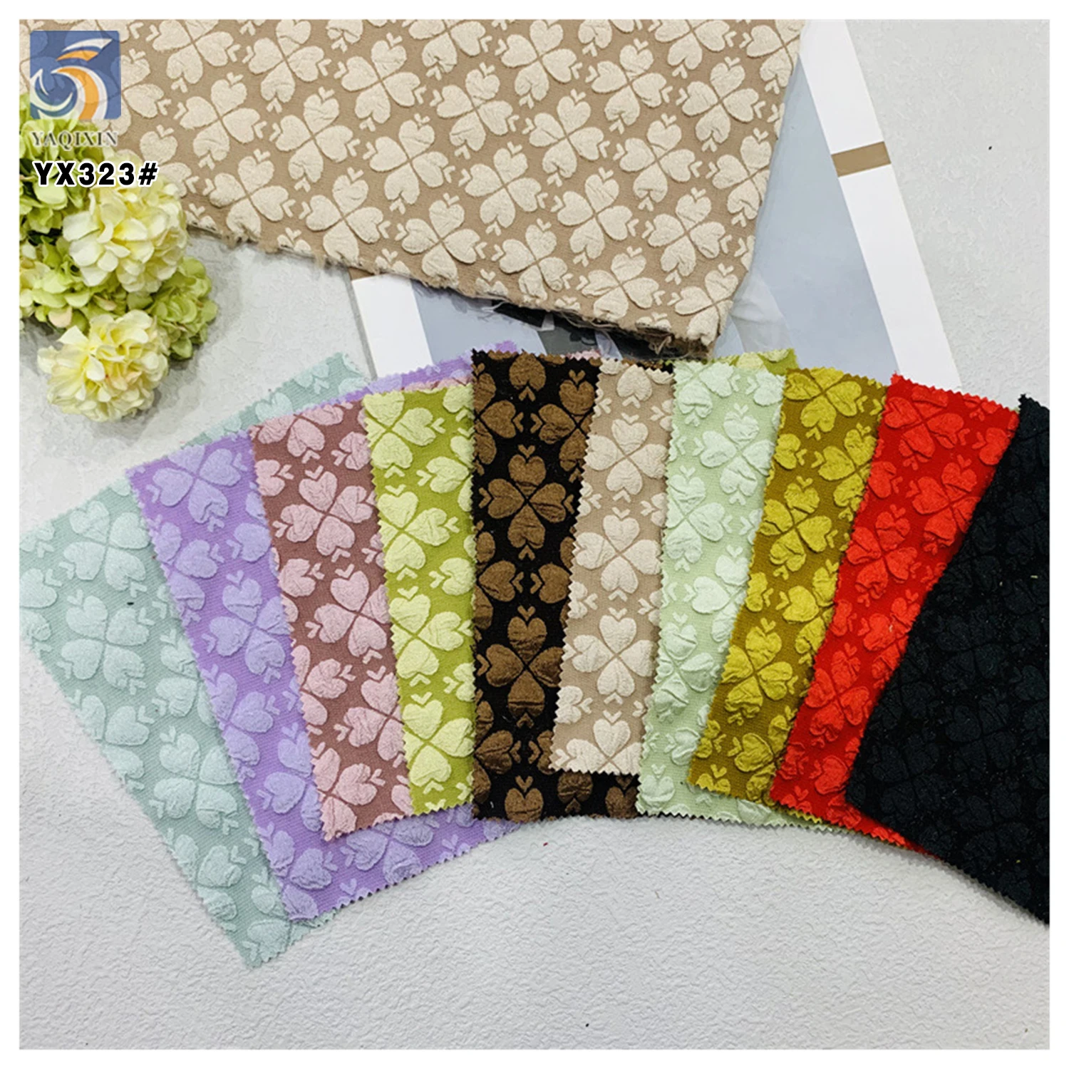 YX323 High Quality T800 Woven Polyester Chiffon Jacquard Fabric Four-Leaf Clover Embossed 3D Jacquard Fabric - 图片 3