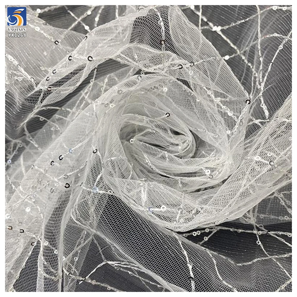 YX1268 2026 Customized 2 Yards Cross Embroidery 3MM Black Sequin Tulle Fabric for Dress Knitted Mesh Fabric With Sequins - 图片 6