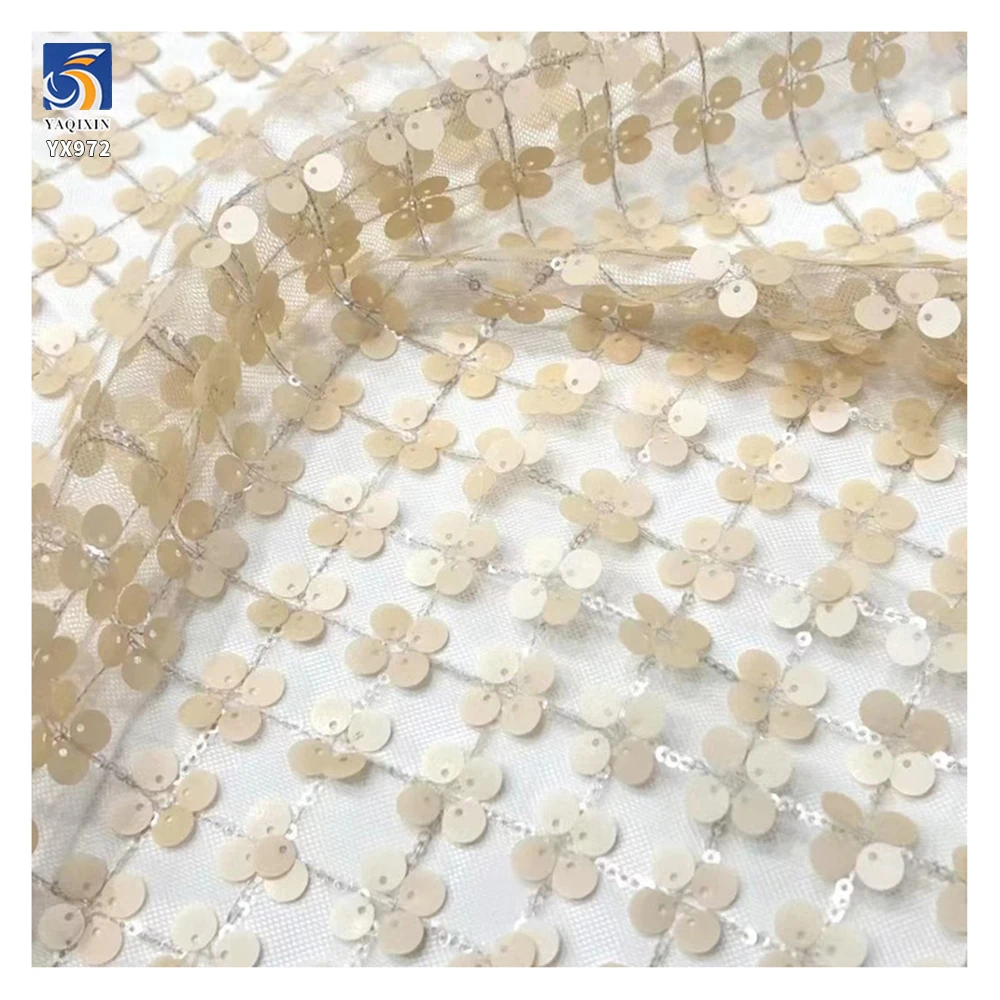 YX972 New Trends in 2026 Plaid Mesh Sequins Apparel-Skirt Fabric Four-Leaf Clover Design 5mm Matte Sequin Fabric for Garment - 图片 4