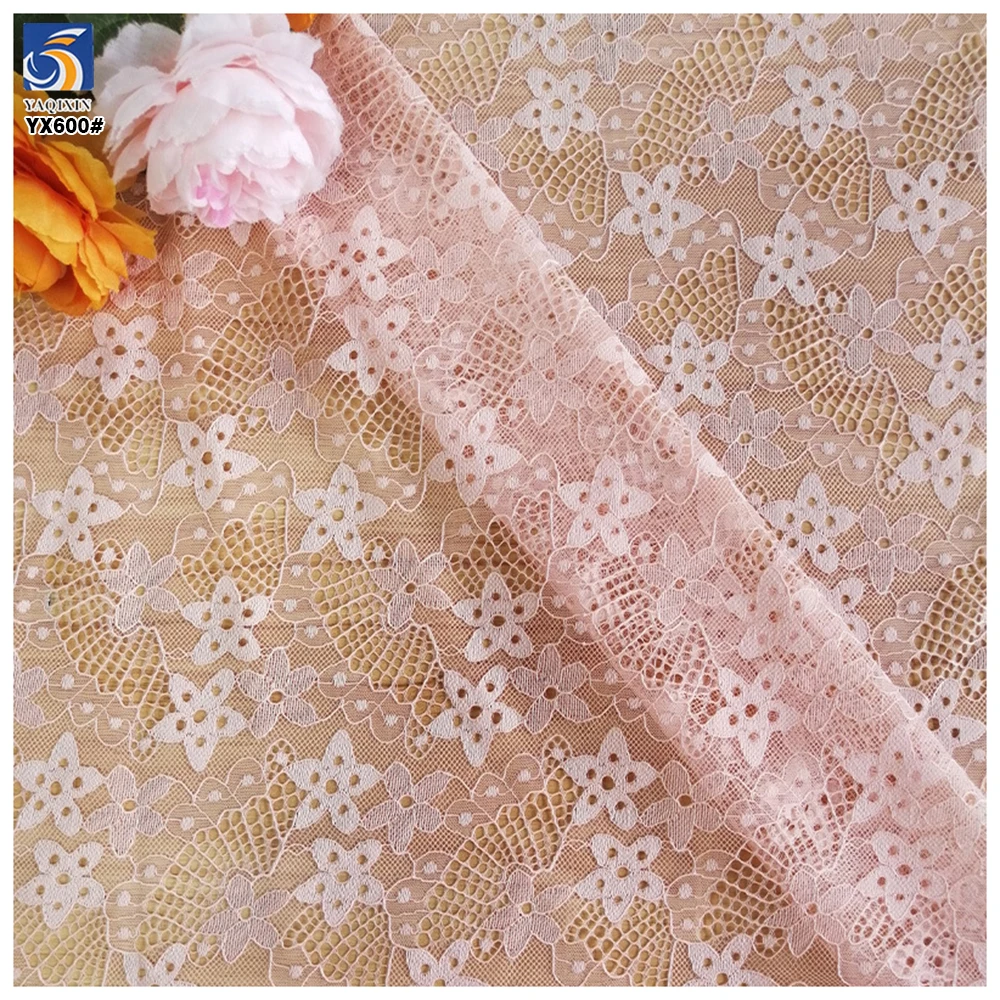 YX600 Low MOQ Cheap 100 Polyester Chantilly Lace Fabric Mesh Five-Star Lace Fabric for Home Textiles and Clothing - 图片 5