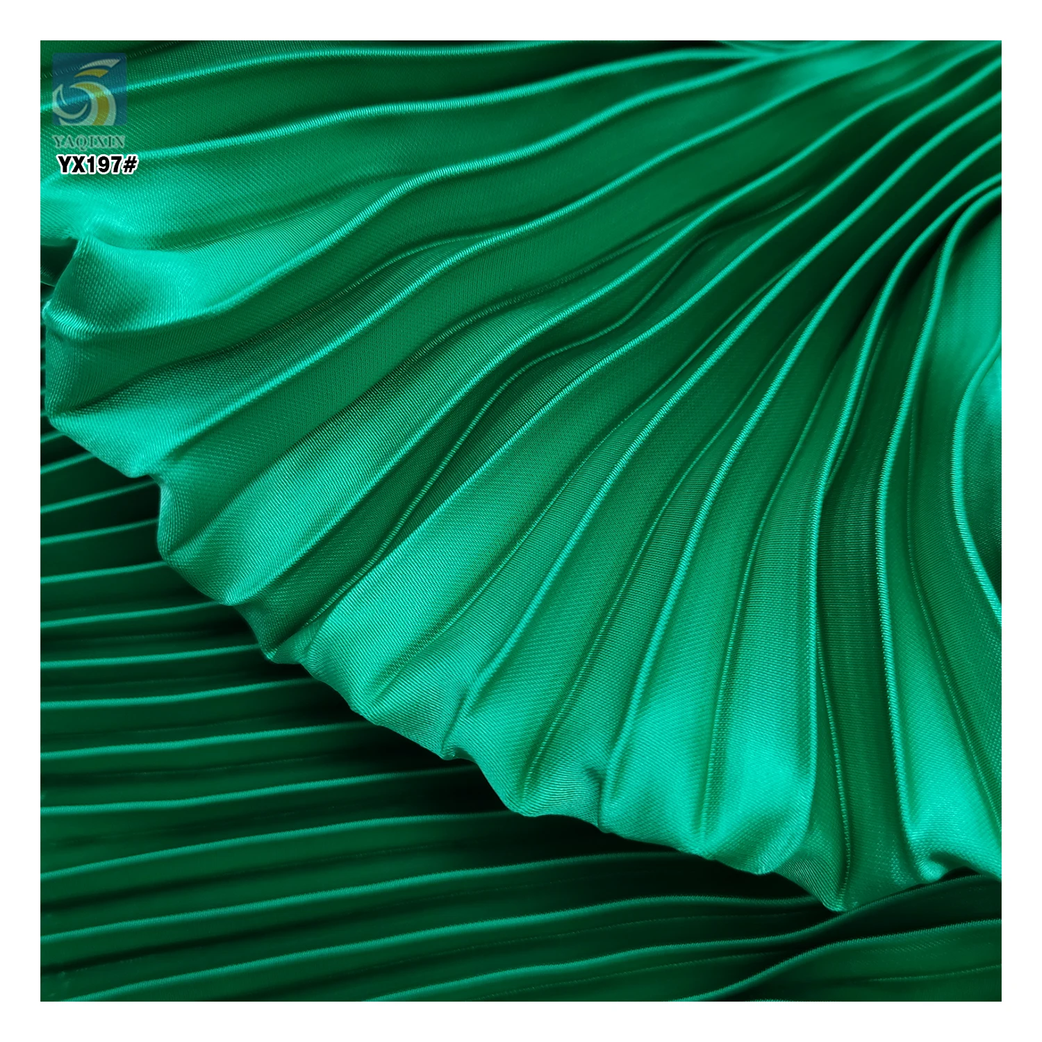 YX197 Good Quality Wedding 4810 Matte Satin Fabric 1cm Pleat Polyester Material Crinkle Pleated Satin Fabric - 图片 3