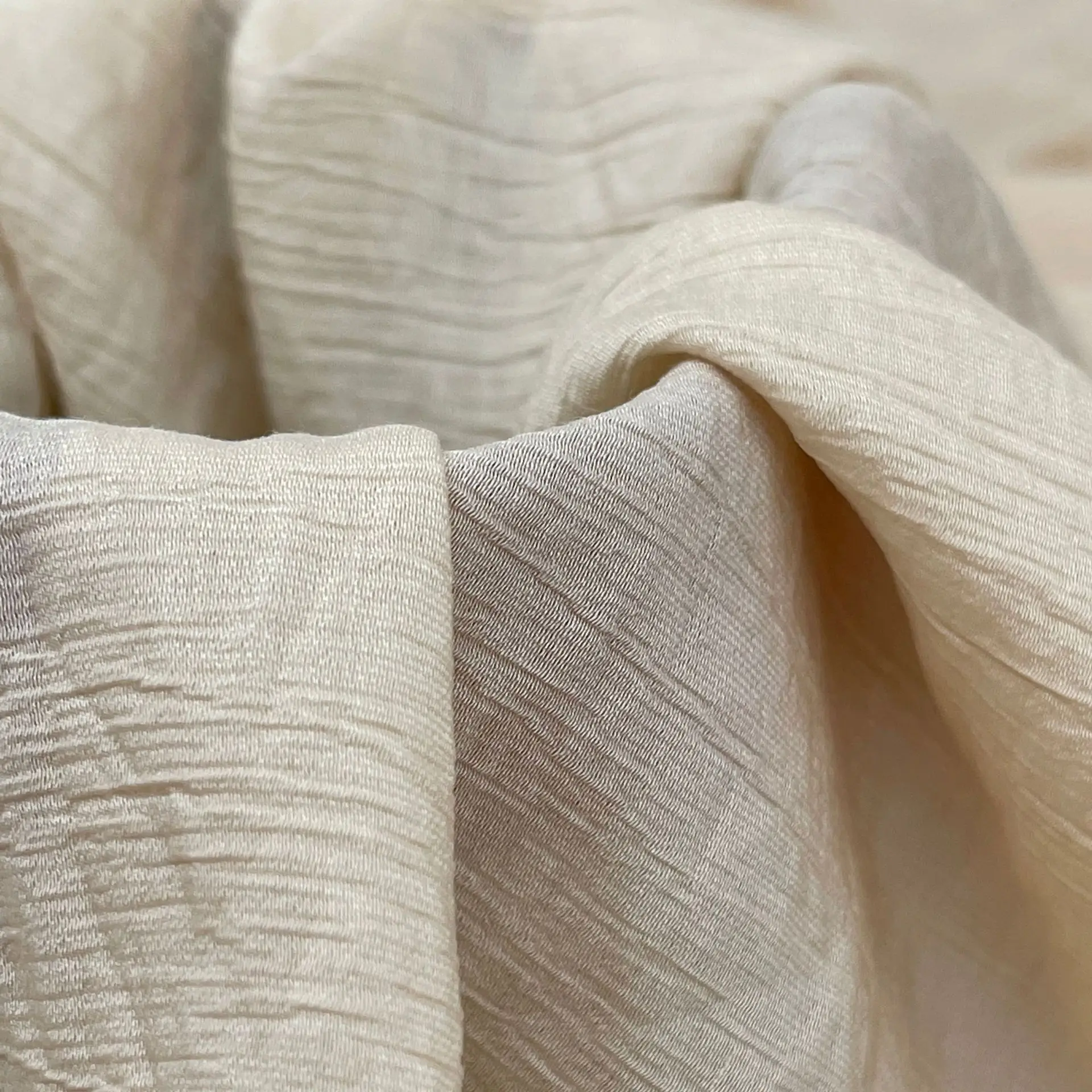 YX845 130gsm High Quality Density 80% Cotton 20% Nylon Soft Thickened Wrinkled Chiffon Fabric Crepe for Clothing