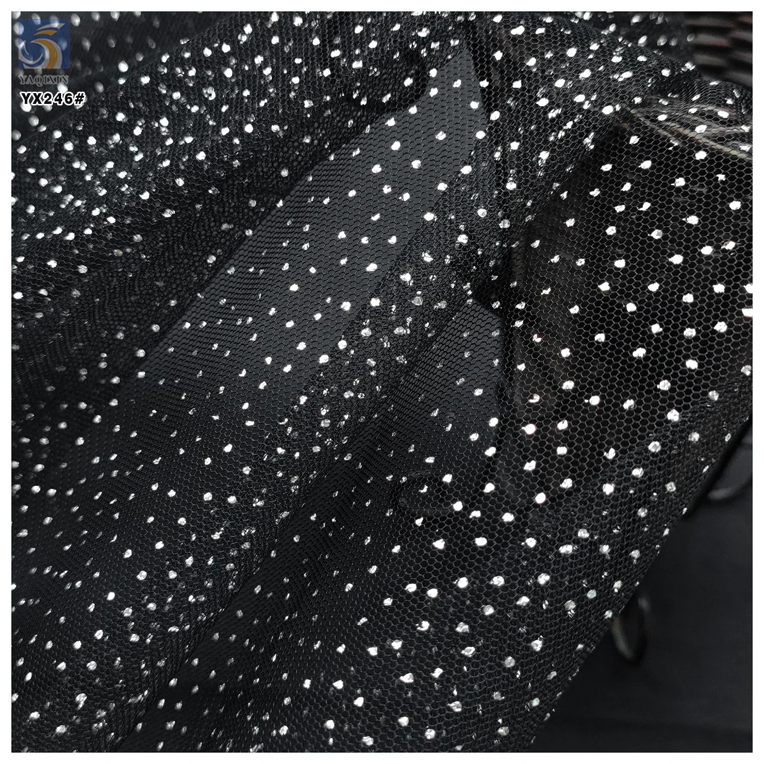YX246-1 Non-Falling Wholesale Black Polyester Bridal Wedding Silver Glitter Sparkly Tulle Dot Mesh Fabric - 图片 3