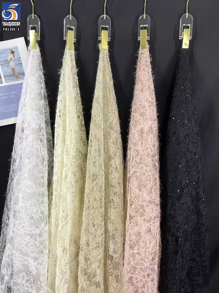 YX1201-1 130gsm Sexy Style Embroidered Black Tulle Fabric for Woman Clothing Mesh Custom Knitted Embroidery Fabric 1 Yard - 图片 2