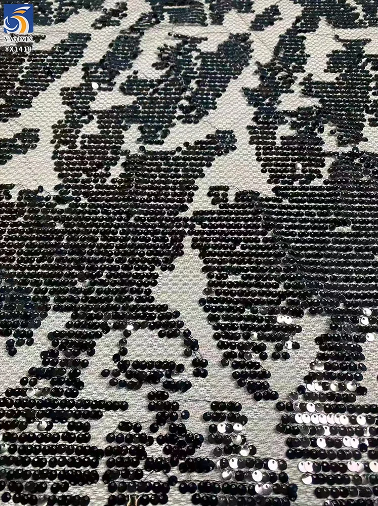 YX1418 250gsm 5mm Transparent Silver Dots Sequins 100% Polyester Tulle Fabric Fashionable Evening Dress Sequin Fabric - 图片 6