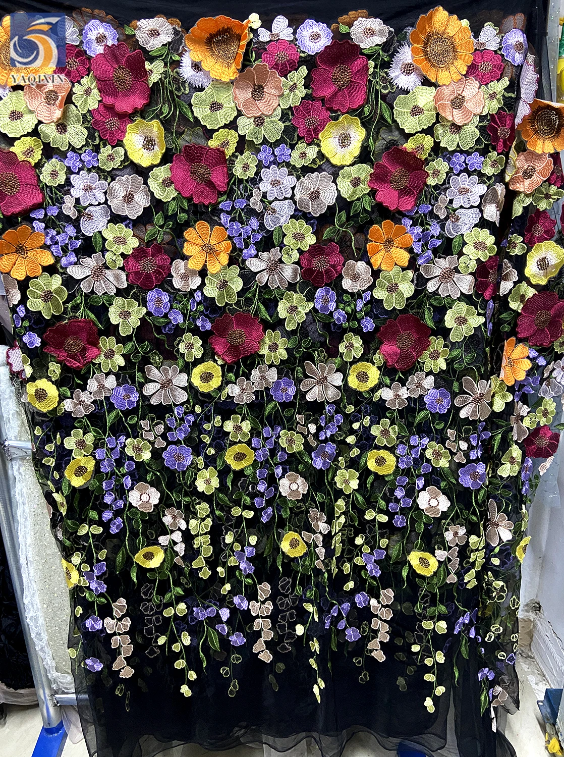 Guangzhou Zhongda Fabric Market Reasonable Price Color Embroidery Lace Fabric 2024 3D Flowers Tulle Net Lace Fabric - 图片 4