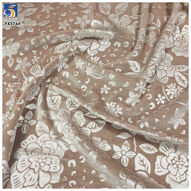 YX574 2025 Soft Brushed Korean Velvet Fabric 3D Flower Jacquard Polyester Spandex Stretch Embossed Velvet Fabric - 图片 6