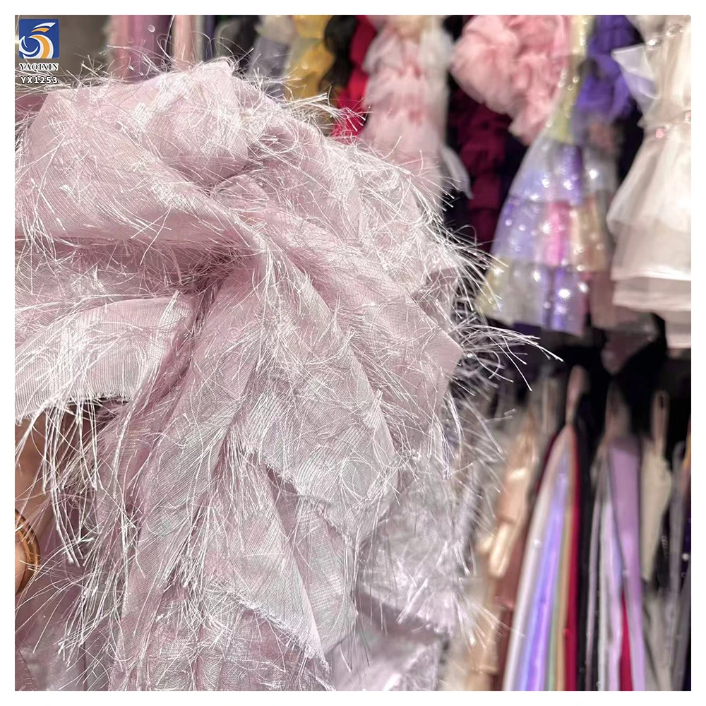 YX1253 Korean Style Design Feather Tassel Lurex Chiffon Fabric Fashionable New Garment Jacquard Fabric for Girls Costumes - 图片 2