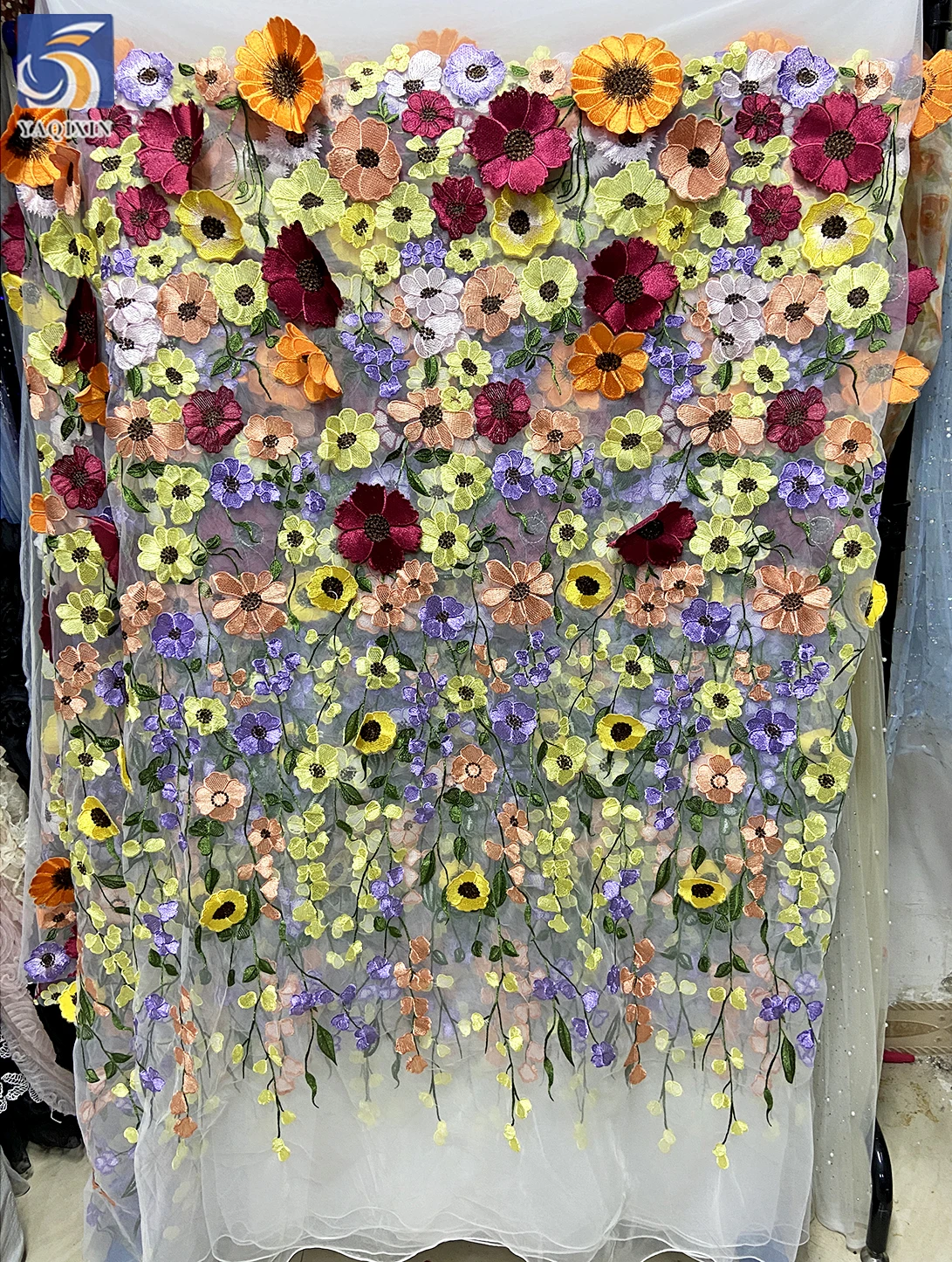 Guangzhou Zhongda Fabric Market Reasonable Price Color Embroidery Lace Fabric 2024 3D Flowers Tulle Net Lace Fabric - 图片 5