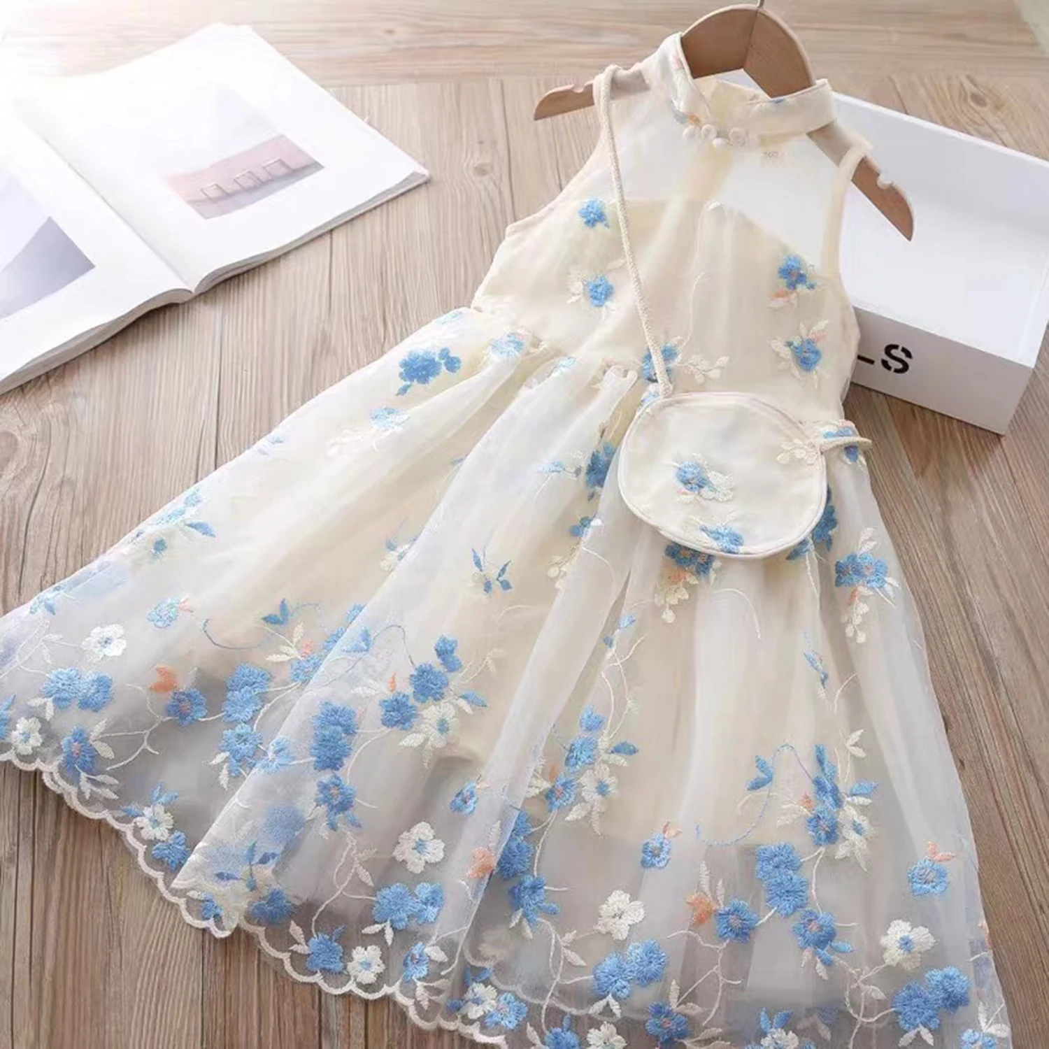 YX279 Latest Multi-Color 100% Polyester Florals Daisy Chrysanthemum Mesh Embroidered Fabric - 图片 4
