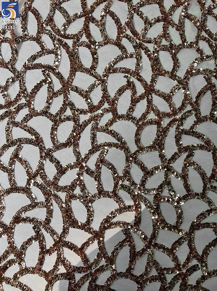 YX1407 High Quality 125cm 500 Gsm Heavyweight Glitter Sequin Mesh Lace Fabric Belly Dance Stage Dress Sequin Lace Fabric - 图片 3