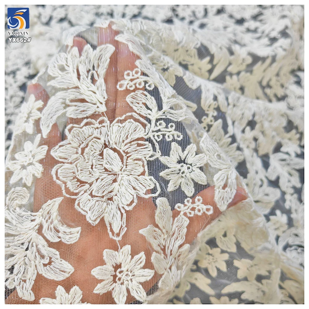 YX662 Premium Quality Embroidered Lace Fabric for Fashion Design High-End White Lace Fabric for Bridal and Evening Gowns - 图片 5