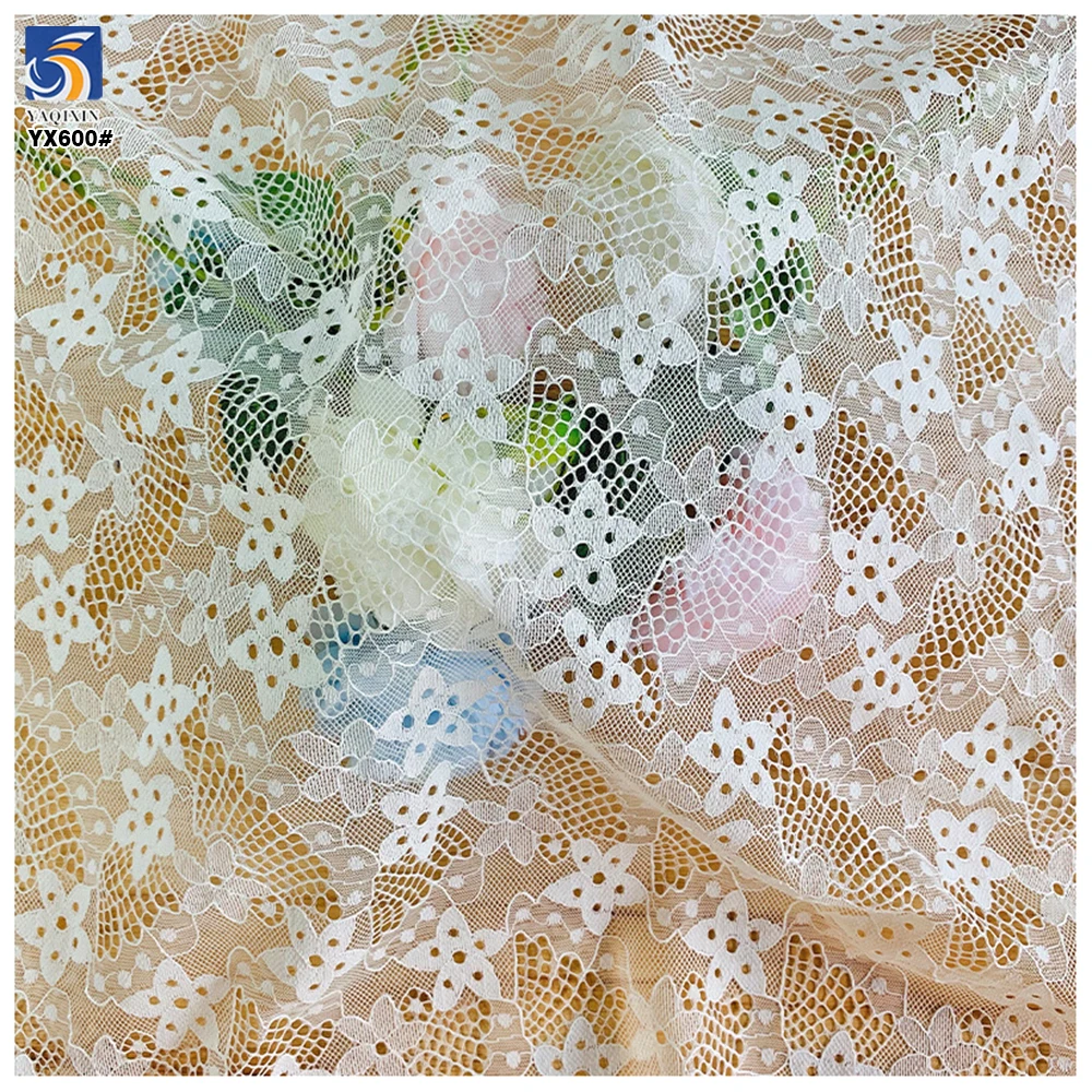 YX600 Low MOQ Cheap 100 Polyester Chantilly Lace Fabric Mesh Five-Star Lace Fabric for Home Textiles and Clothing - 图片 6