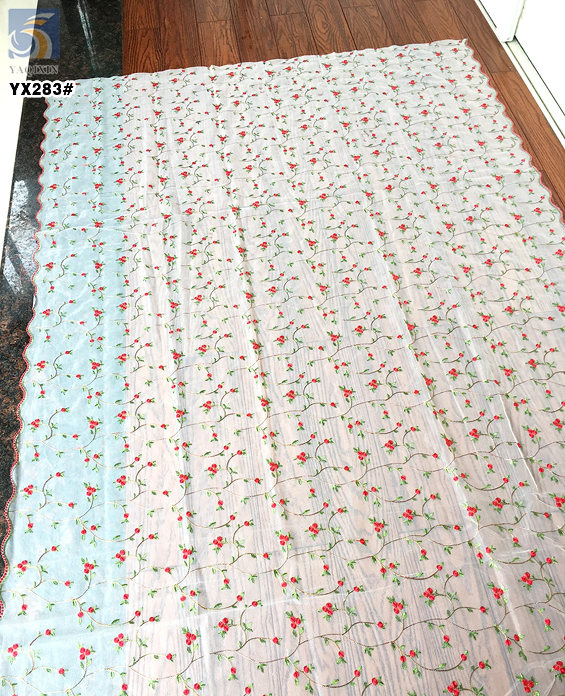 YX283 New Arrivals 2025 Design Polyester Swiss Voile Tulle Lace Red Floral Embroidery 3D Fabric for Dress - 图片 6