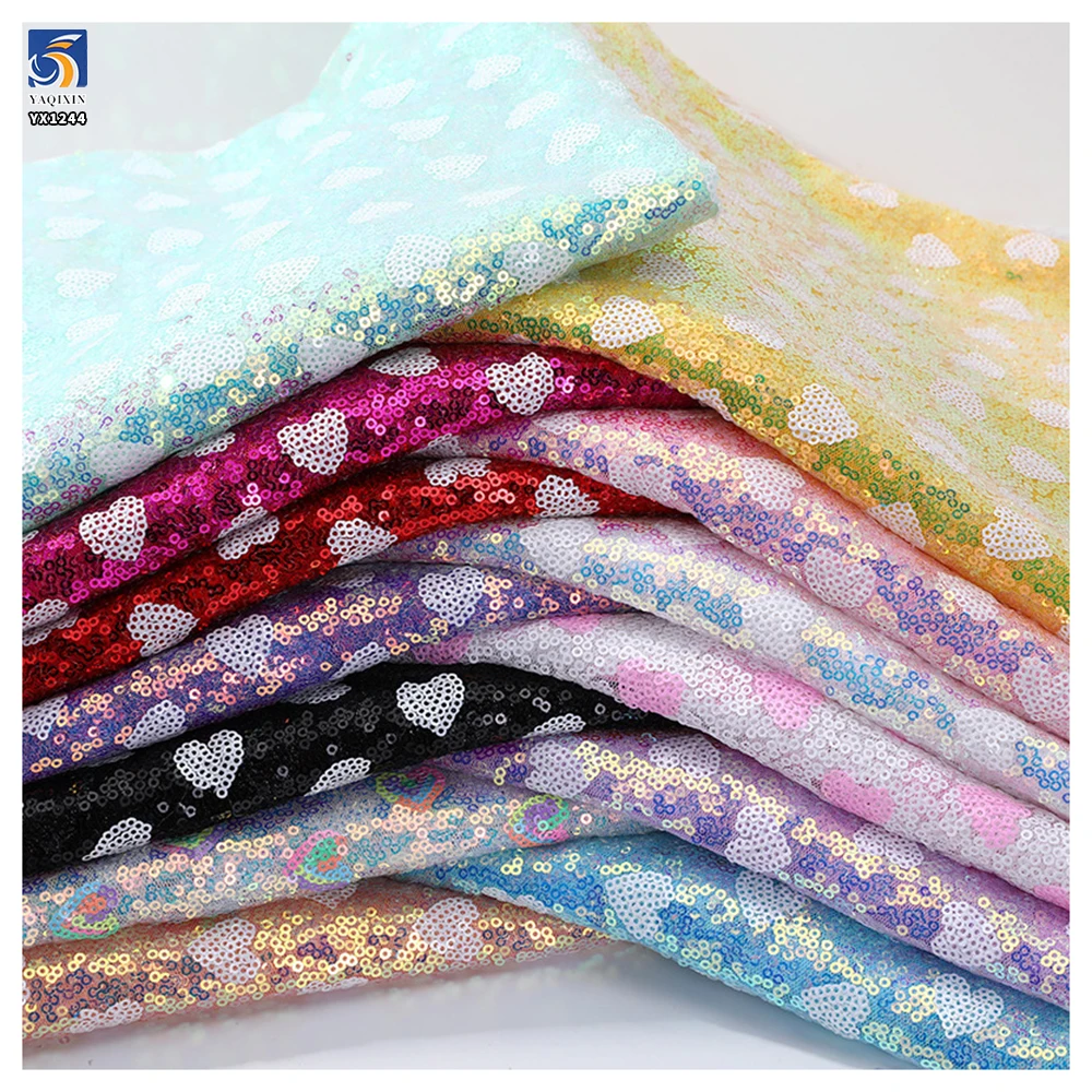 YX1244 New Arrival 3mm Holographic Sequin Embroidery Fabric for Women American Pink Valentine's Day Dreamy Heart Sequin Fabric - 图片 6