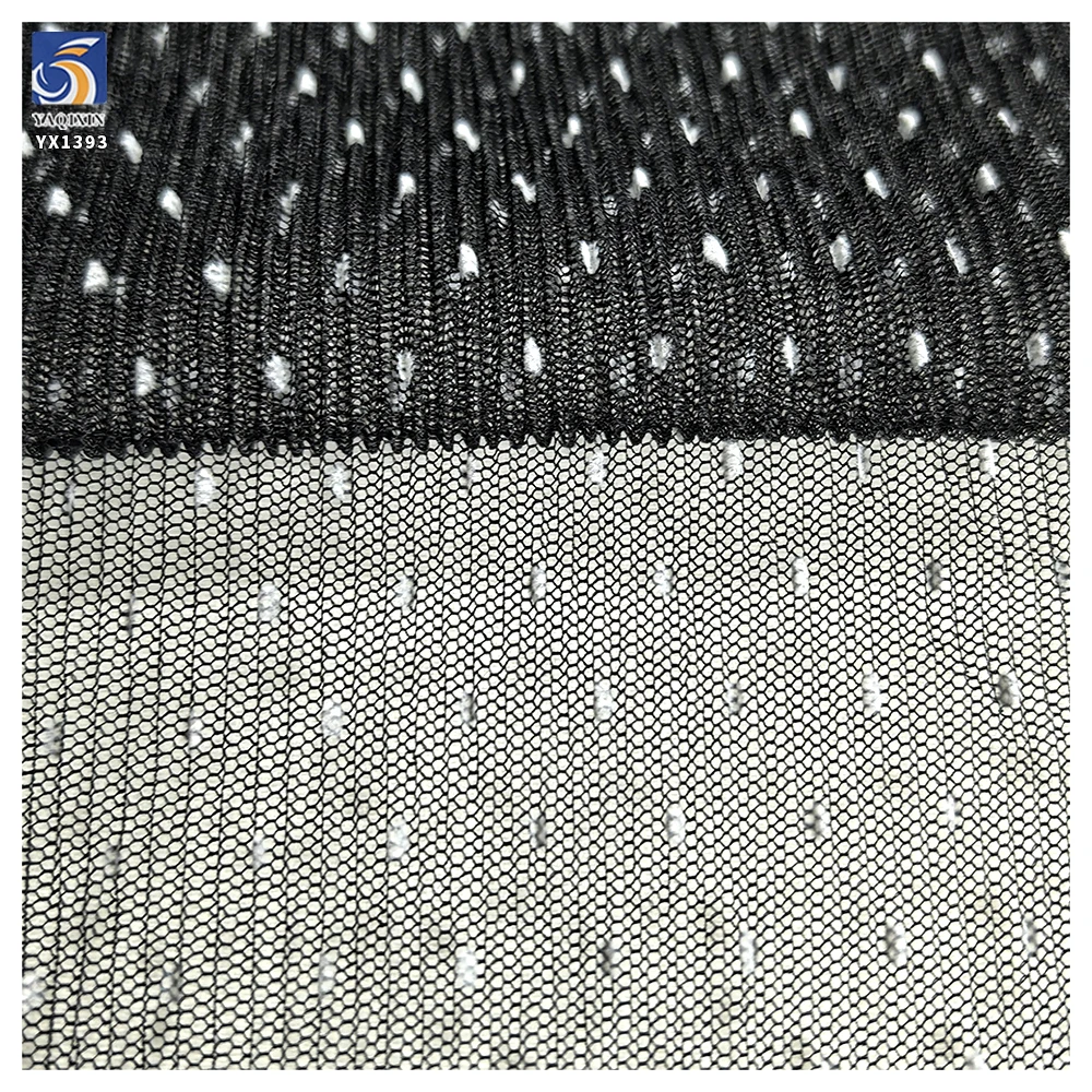YX1393 2026 Black Mesh Tulle 60gsm Flocked White 3mm Polka Dot Tulle Pleated Fabric Pleated Tulle Flocked White Dot Fabric - 图片 6