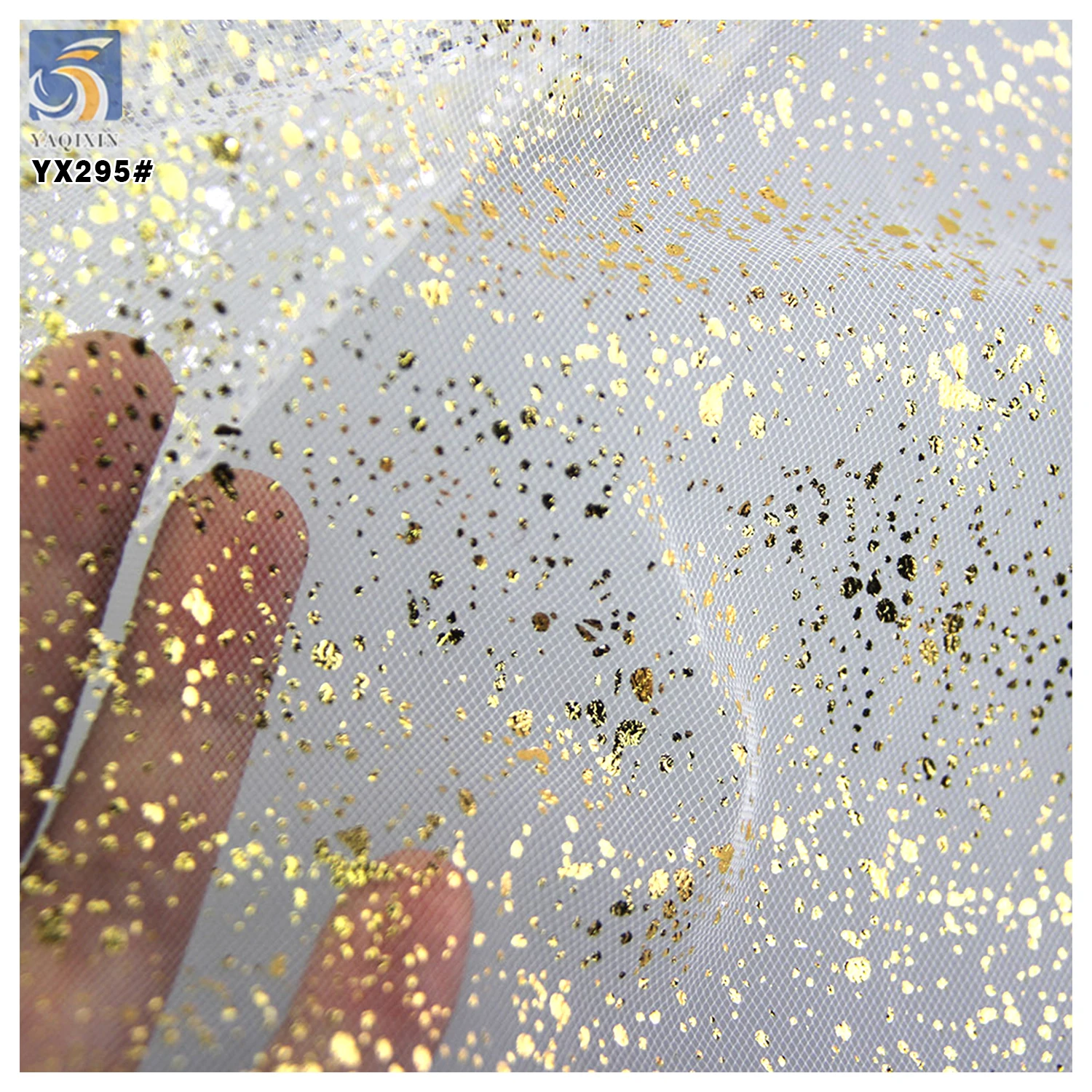 YX295 American New Arrivals 100% Polyester Film Printed Black Tulle Fabrics With Gold Iridescent Splatter - 图片 4