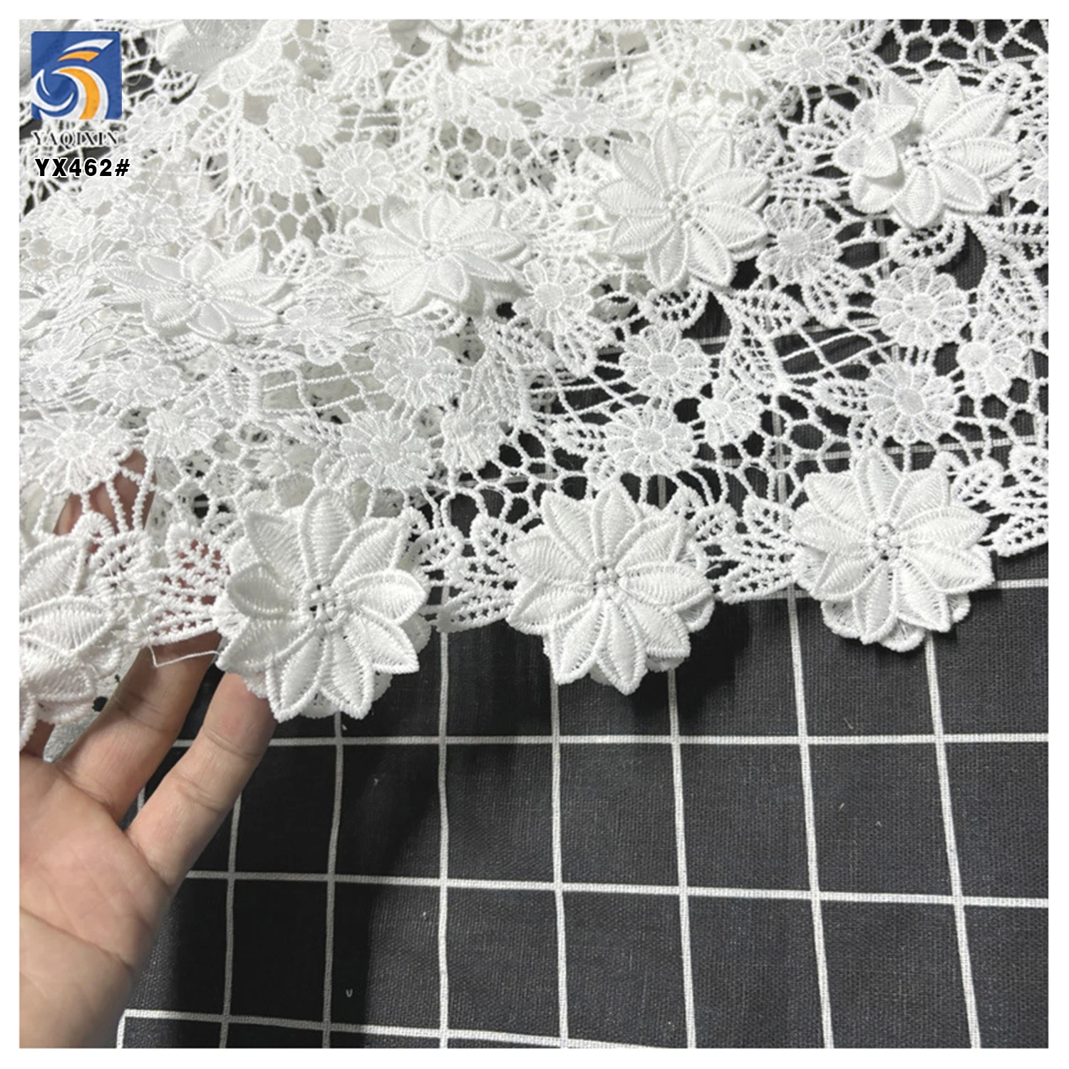 YX462 Wholesale 100 Polyester 3D Applique Lace Embroidery Fabric Poly Water Soluble Milk Silk Lace White Fabric - 图片 3