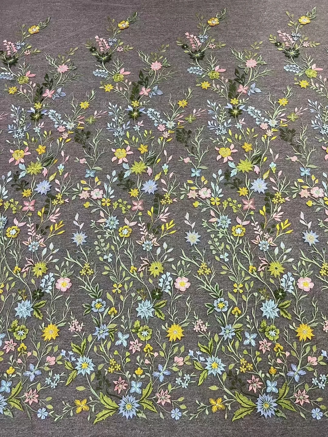 Elegant Hand Made Embroidery Fabric Net Fabric for Dress Embroidery 3D Multicolour Tulle Floral Fabric - 图片 6