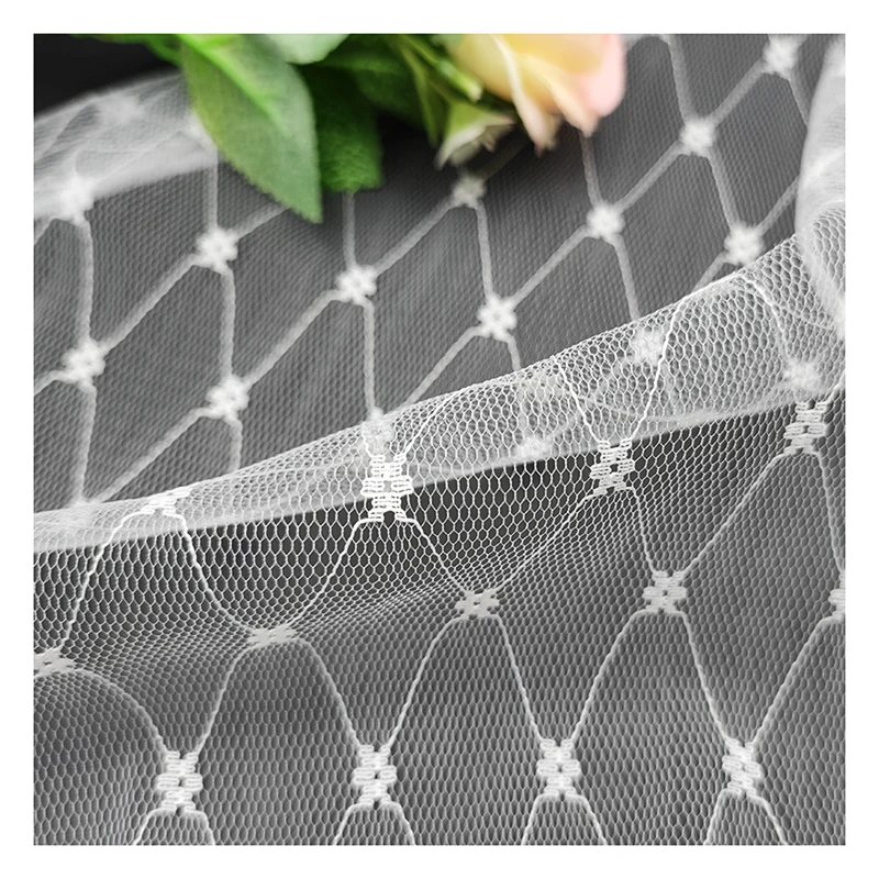 Guangzhou Zhongda Wholesale Price White Soft Tulle Mosquito Netting Fabric Polyester Mesh Jacquard Fabric - 图片 4