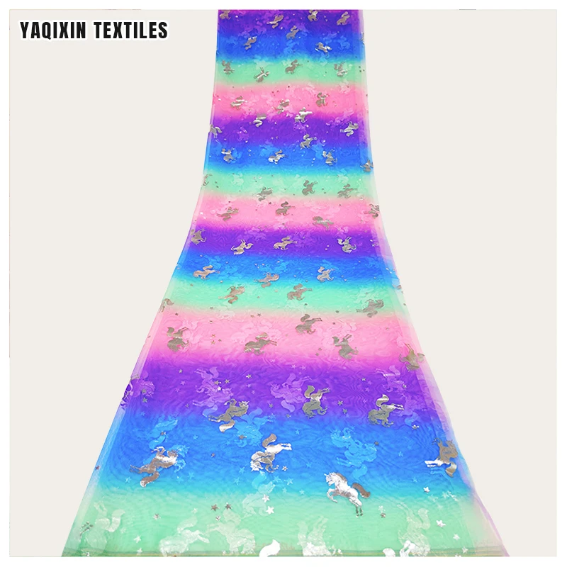New Trends Twill 100% Polyester Digital Print Fabric Pegasus Star Pattern Design Colorful Garment Fabric - 图片 3