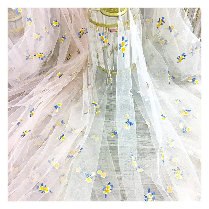 Polyester Tulle Embroidered Fabric With Daisy Sunflower Embroidery Design Tulle Mesh Fabric Girl Dress Fabric - 图片 4