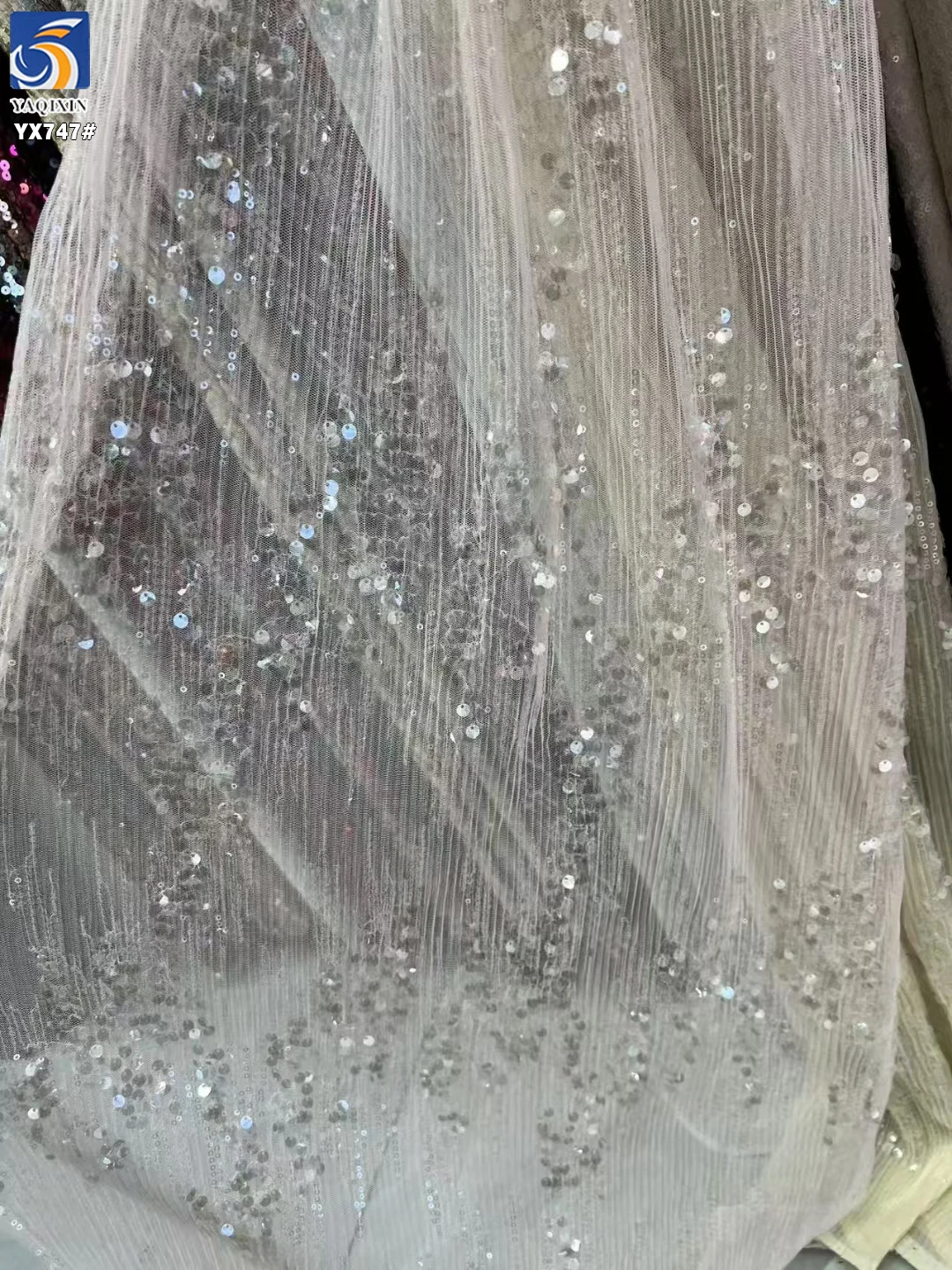 YX747 2026 New 150gsm Pleated Tulle Fabric With Transparent Sequin High-End French Fashion Dress Fabric - 图片 5