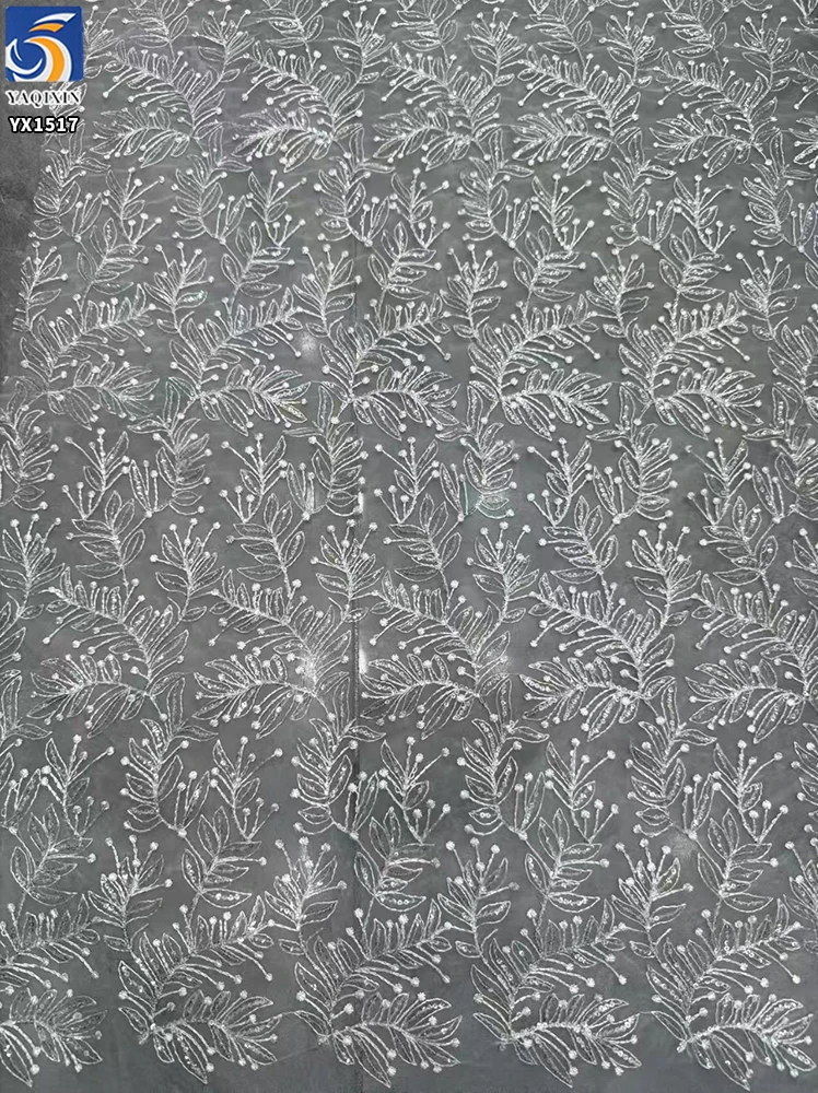 YX1517 Wholesale White Leaf Pattern Embroidered Tulle Fabric With 3mm Sequins for Gown Ladies Apparel - 图片 2