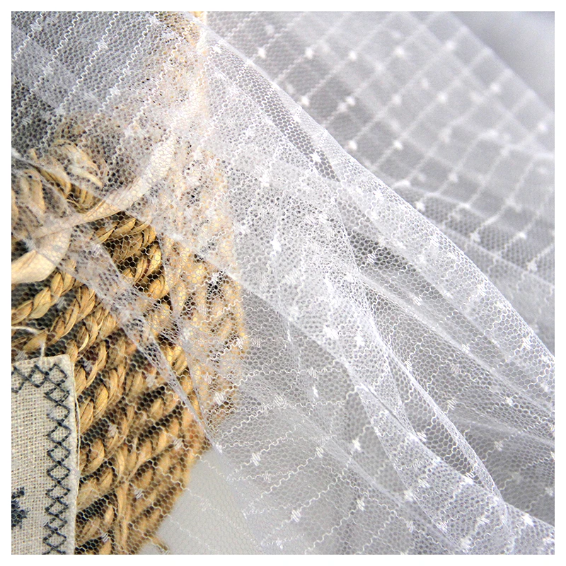 Wholesale Prices Solid Polyester Elegant Tulle Fabric Dotted Jacquard Mesh Bridal Lace Fabric for Wedding Veil Dress - 图片 4